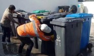街道高而党委开展垃圾桶专项清洗活动